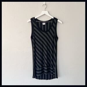 CAbi 3630 Aligned Tank Medium